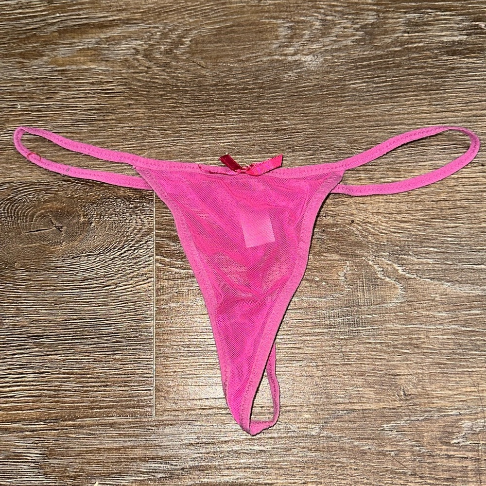 1 👙